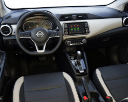 Versa interior