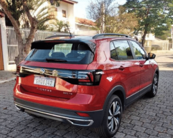 T-cross High Assinatura traseira